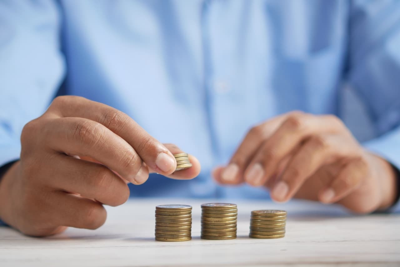 Weekly earnings growing week after week